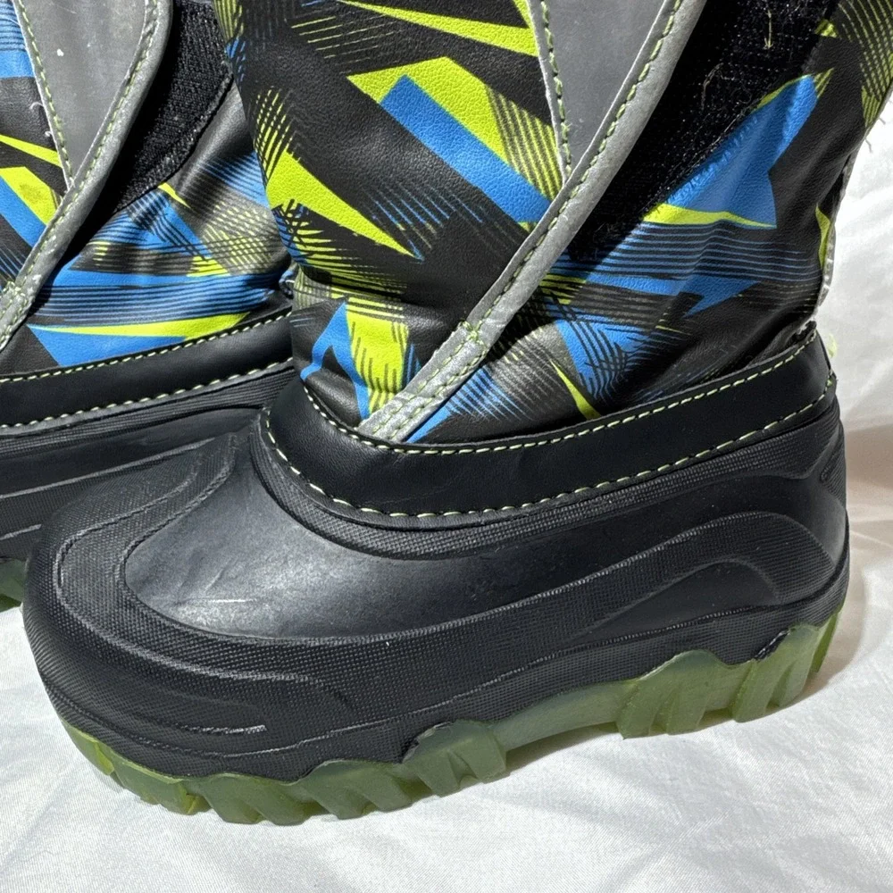 NWT‎ Light-up Toddler Boys Slip-on Winter Mid-Calf Snow Boots: 9/10 BLK BLUE GR